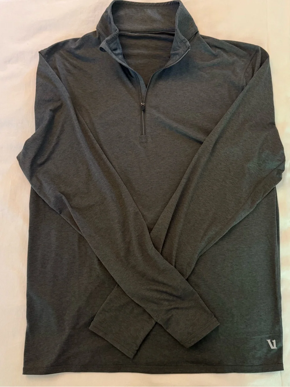 Vuori Long Sleeve Quarter Zip Pullover Gray Heather Men’s Medium